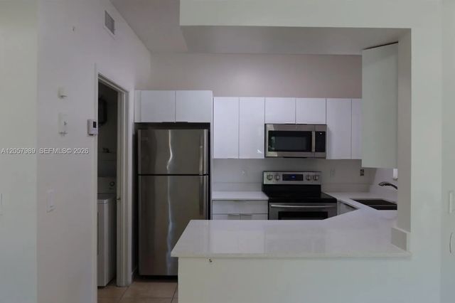 3 of 10 - 18340 Nw 68th Avenue #a, Hialeah, FL