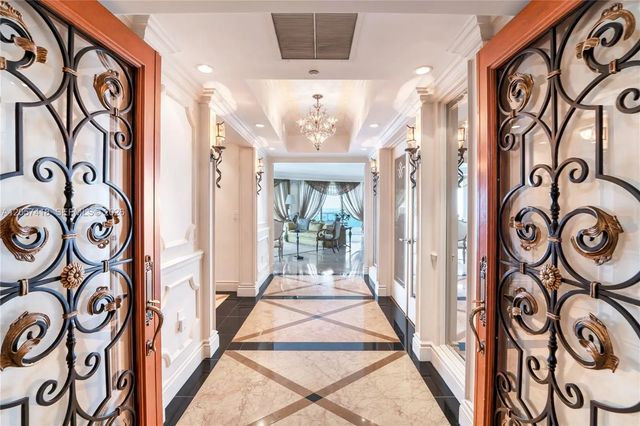 3 of 48 - 1000 S Pointe Drive #2501, Miami Beach, FL