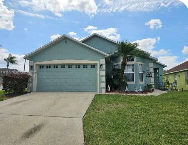307 Fox Loop, Davenport