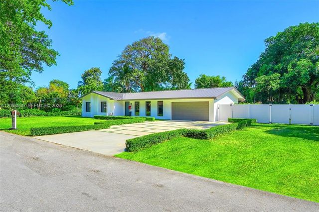8820 Sw 182nd Terrace, Palmetto Bay