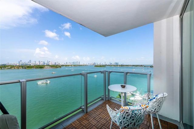 2 of 26 - 1100 West Avenue #1016, Miami Beach, FL