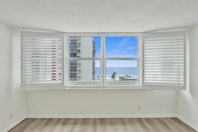 5 of 25 - 1400 S Ocean Drive #1002, Hollywood, FL