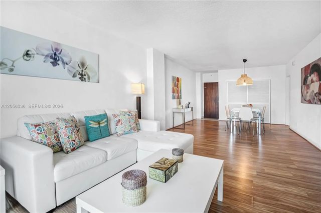 3 of 16 - 4001 S Ocean Drive #16e, Hollywood, FL