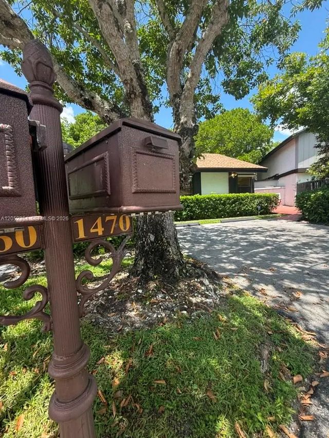 2 of 17 - 1470 Flamingo Court, Pembroke Pines, FL