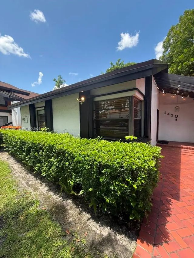 4 of 17 - 1470 Flamingo Court, Pembroke Pines, FL