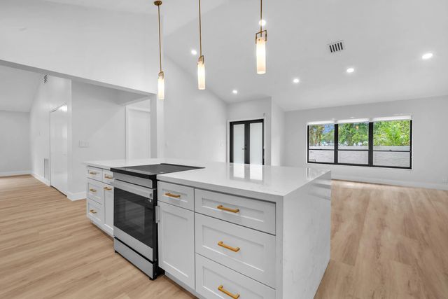 5 of 43 - 8411 Sw 57th Street, Davie, FL