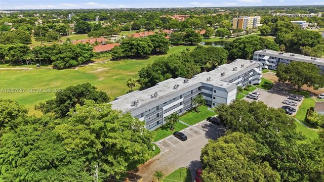 3 of 36 - 8421 Lagos De Campo Boulevard #202t, Tamarac, FL
