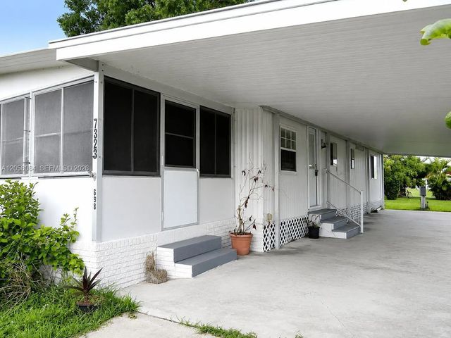 7323 N 44th Terrace N, Riviera Beach