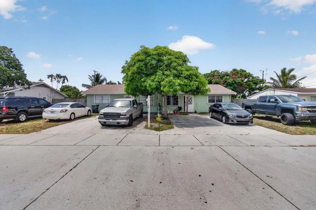 3 of 26 - 3088 Prince Drive, Lake Worth, FL