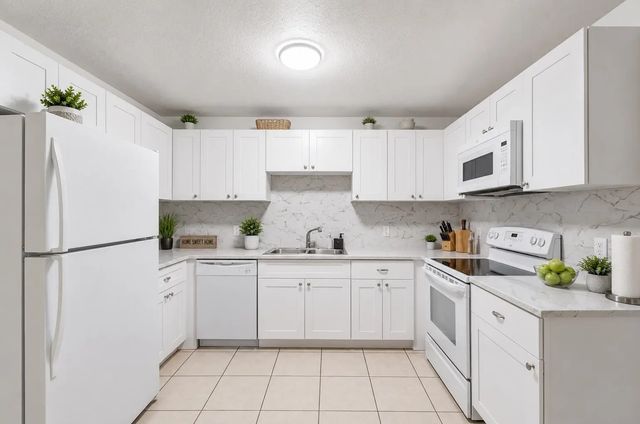 5 of 26 - 3088 Prince Drive, Lake Worth, FL