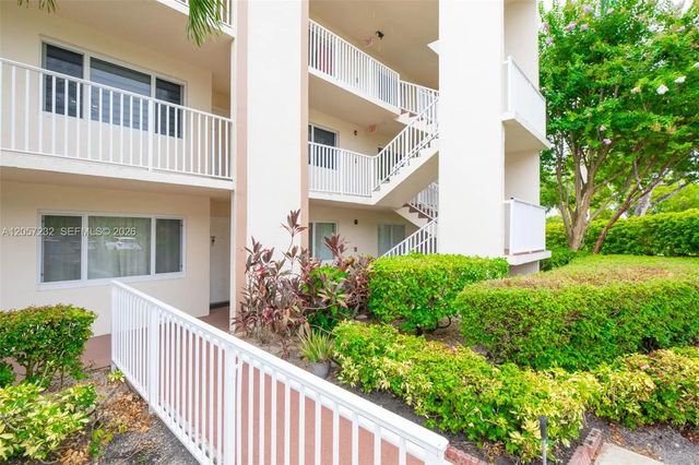 4 of 30 - 7120 S Devon Drive #110, Tamarac, FL