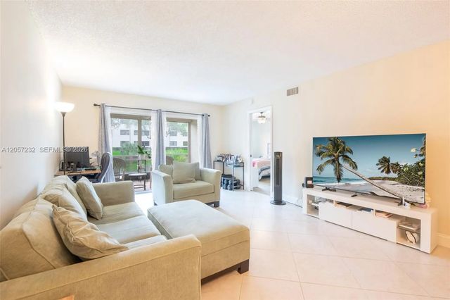 5 of 30 - 7120 S Devon Drive #110, Tamarac, FL