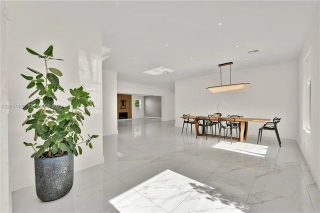 3 of 32 - 1777 Daytonia Road, Miami Beach, FL