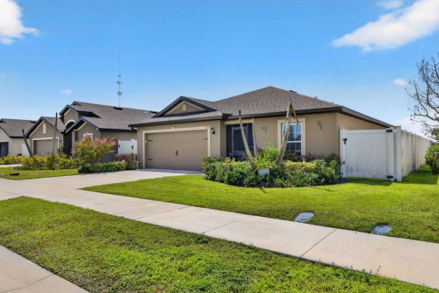 5 of 50 - 5521 Fantasy Drive, Fort Pierce, FL