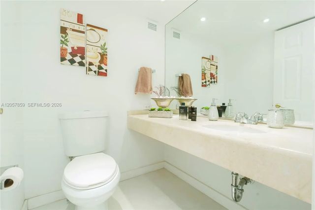 5 of 16 - 6770 Indian Creek Drive #15t, Miami Beach, FL