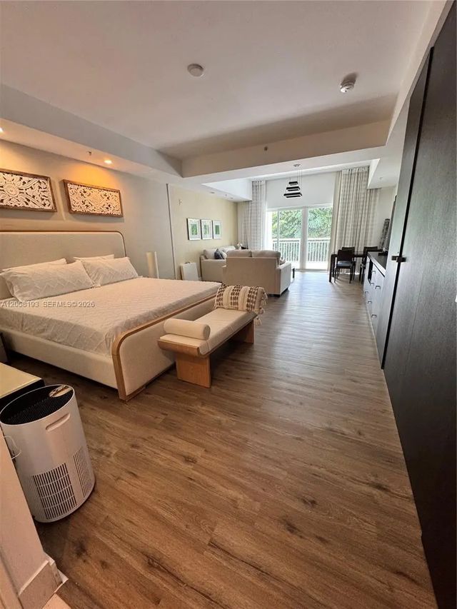 5300 Nw 87th Avenue #911, Doral
