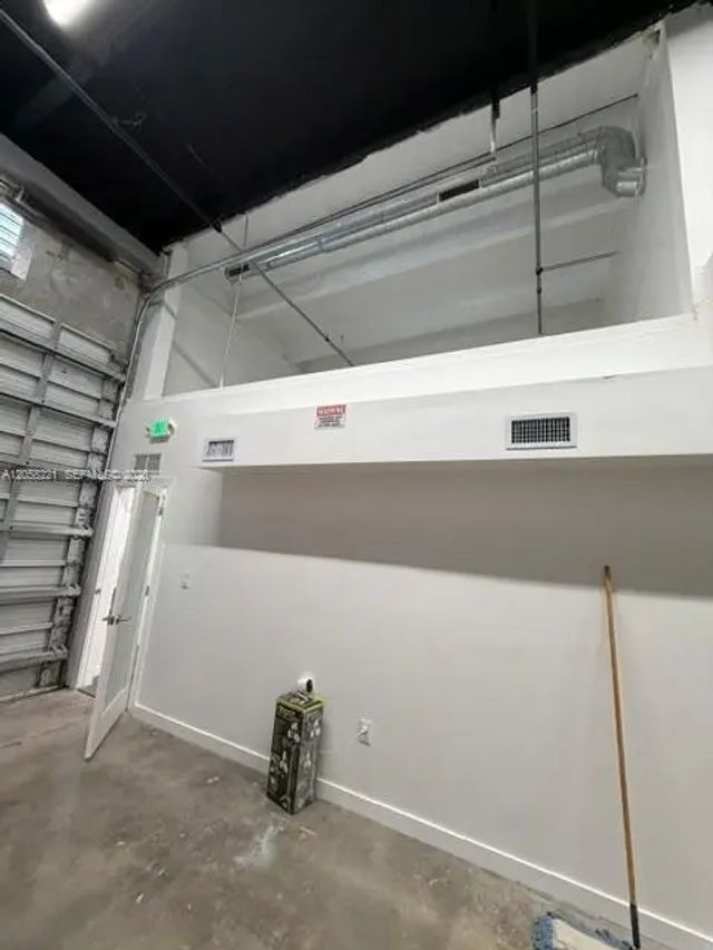 3 of 31 - 10601 Nw 122nd Street #20, Medley, FL