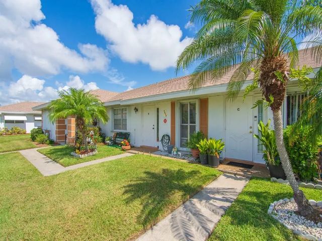1212 S Lakes End Drive #c, Fort Pierce