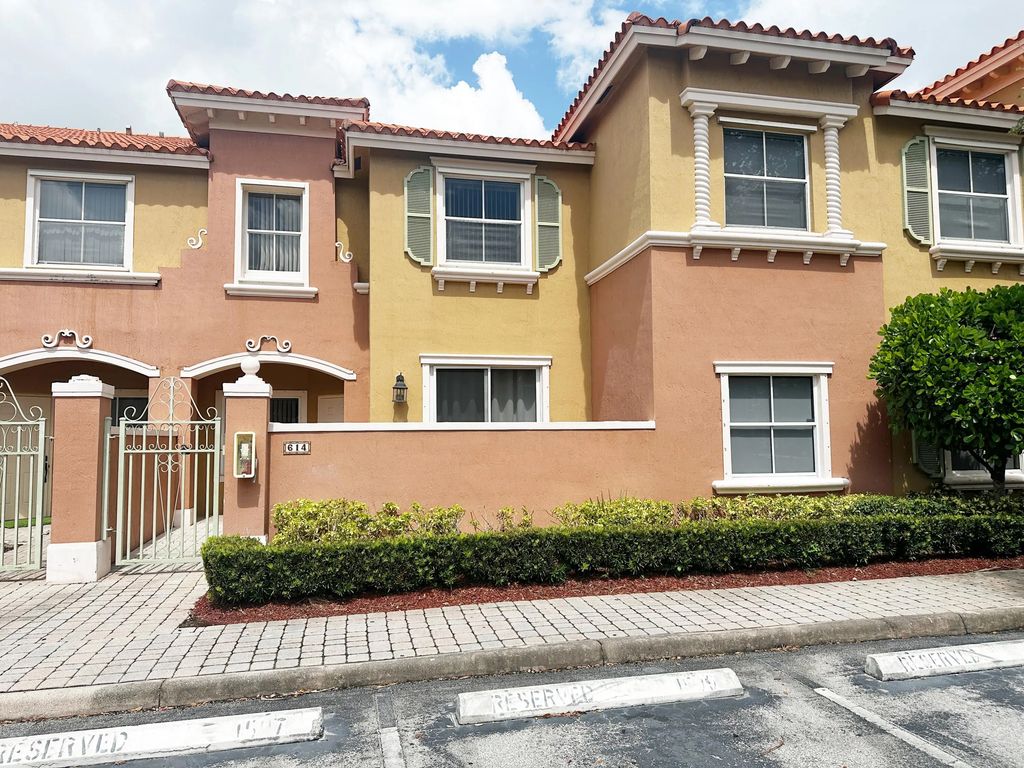 614 Sw 106th Avenue #1507, Pembroke Pines