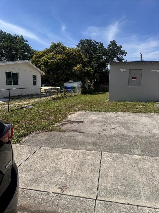 2 of 20 - 2845 Nw 8th Street, Fort Lauderdale, FL