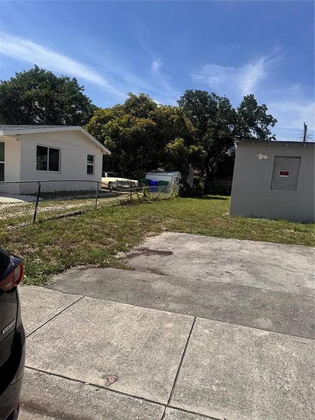 3 of 20 - 2845 Nw 8th Street, Fort Lauderdale, FL