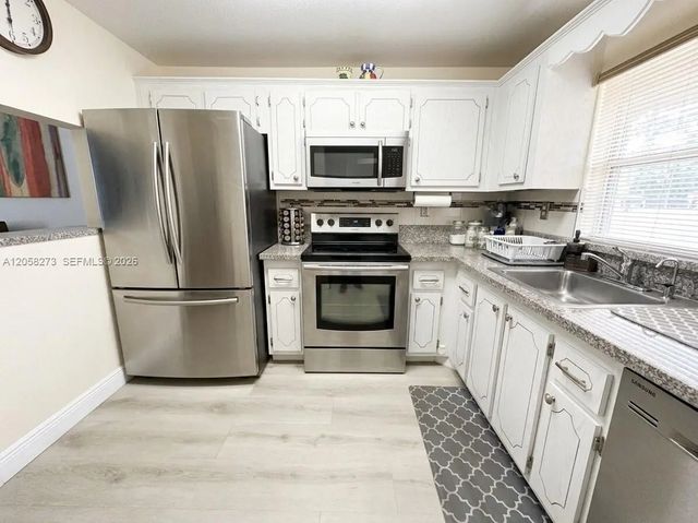 9801 Sunrise Lakes Boulevard #203, Sunrise