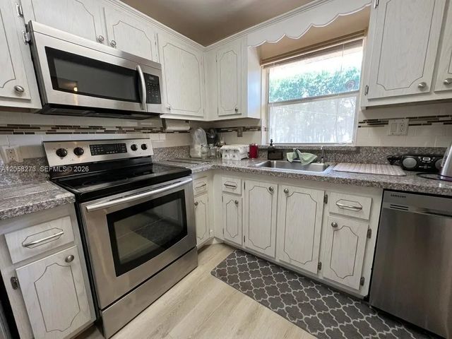 4 of 63 - 9801 Sunrise Lakes Boulevard #203, Sunrise, FL