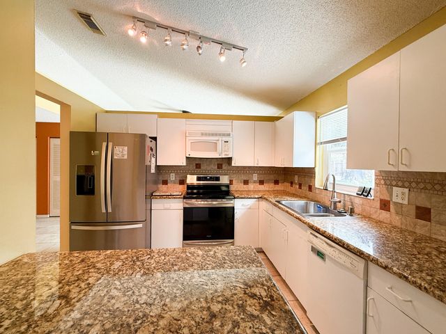 3 of 20 - 4786 Nw 14th Street, Coconut Creek, FL