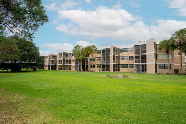 2 of 29 - 16400 Ne Golf Club Road #305, Weston, FL