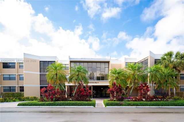 3 of 29 - 16400 Ne Golf Club Road #305, Weston, FL