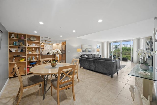 2860 S Ocean Boulevard #316, Palm Beach
