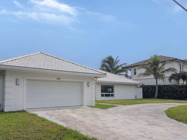 3 of 4 - 1190 Bimini Lane, Riviera Beach, FL
