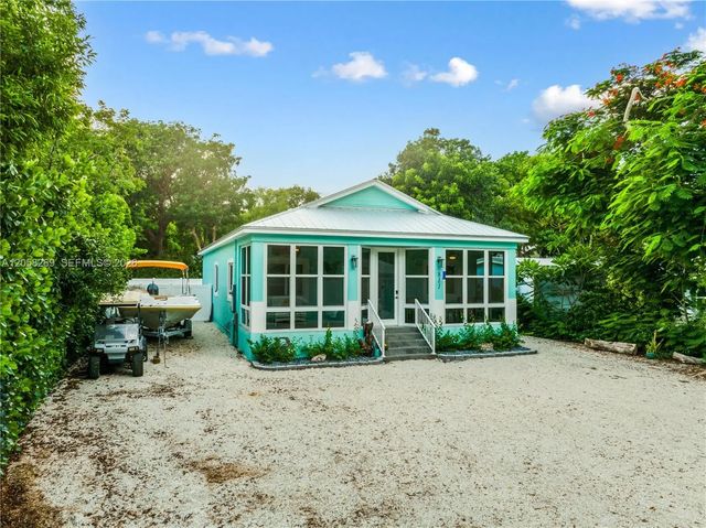 2 of 41 - 811 La Paloma Road, Key Largo, FL
