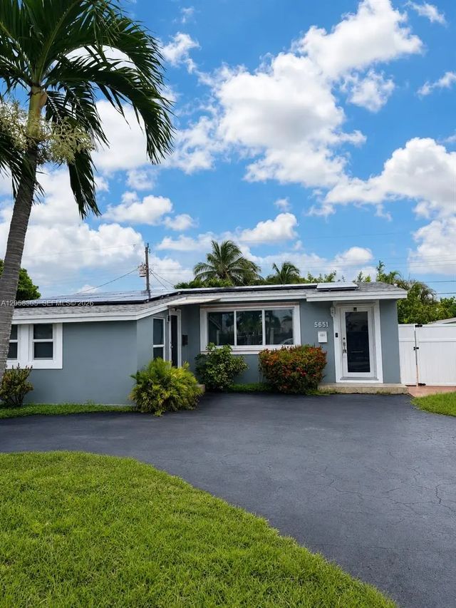 5651 Ne 9th Avenue, Oakland Park