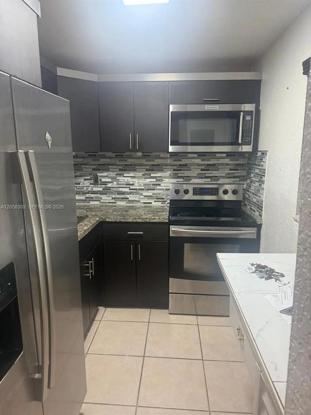 6095 W 18th Avenue #s106, Hialeah