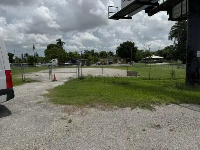 5 of 5 - 190 Us Highway 27 N, South Bay, FL