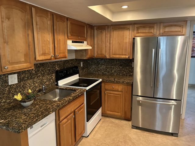 2 of 24 - 510 Ne 17th Avenue #105, Fort Lauderdale, FL