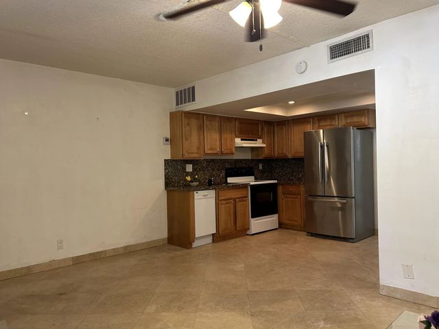 4 of 24 - 510 Ne 17th Avenue #105, Fort Lauderdale, FL