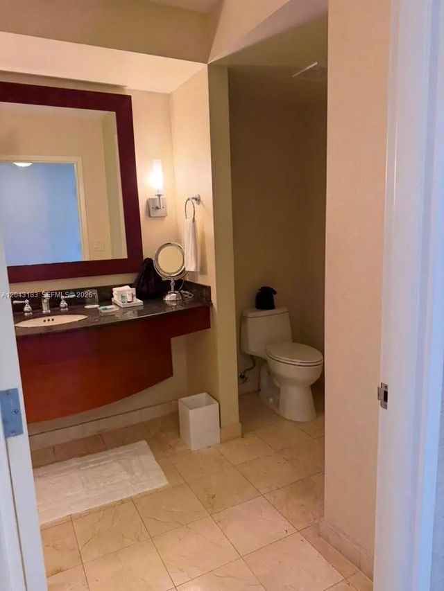 5 of 10 - 18001 Collins Avenue #716, Sunny Isles Beach, FL