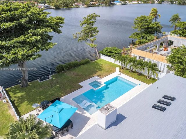 20950 Ne 25th Court, Aventura