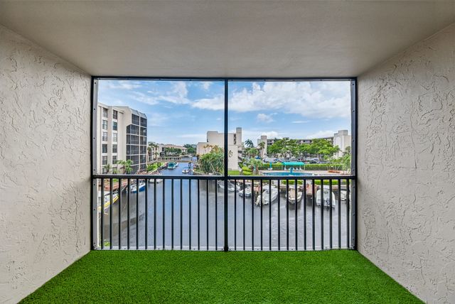 4 Royal Palm Way #3020, Boca Raton