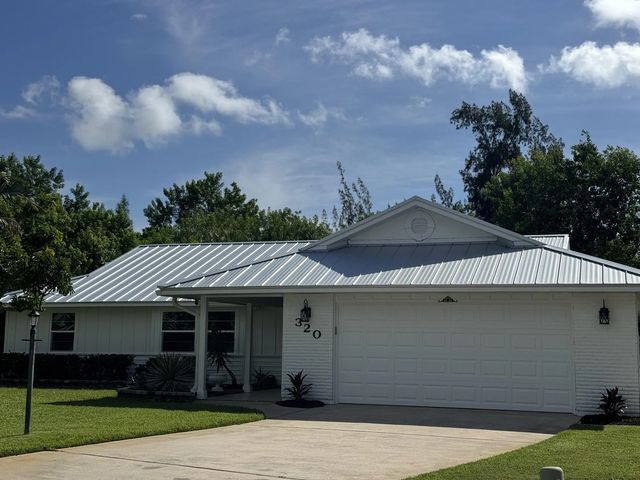 320 W Forest Trail, Vero Beach