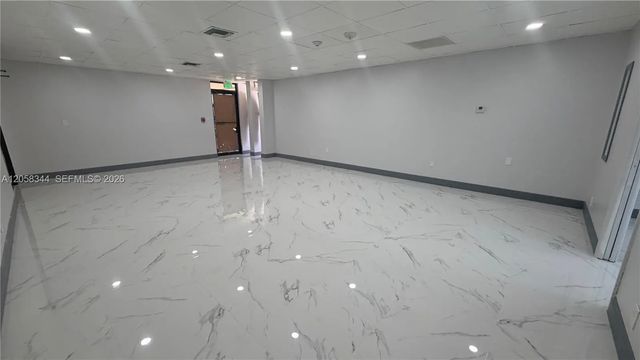 3 of 11 - 17001 N Bay Road #commercial, Sunny Isles Beach, FL
