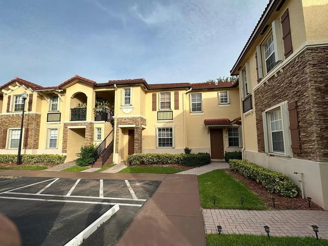 1575 Ne 33 Avenue #101, Homestead