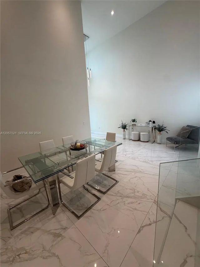 5 of 29 - 10218 Nw 76th Terrace, Doral, FL