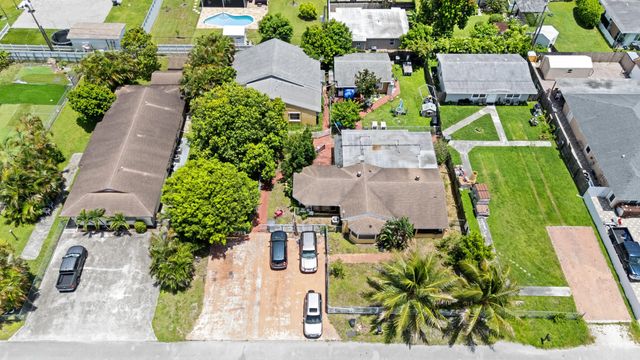 2 of 25 - 4373 Venus Avenue, West Palm Beach, FL