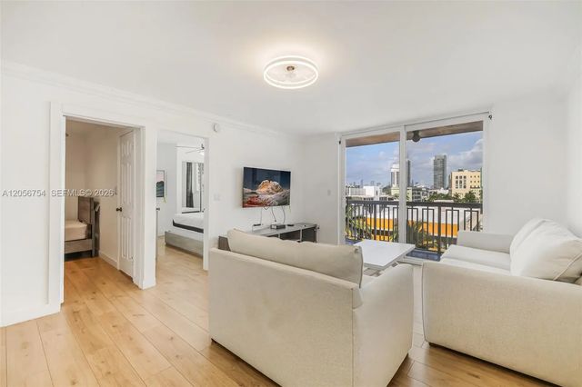 3 of 52 - 401 Ocean Drive #602, Miami Beach, FL