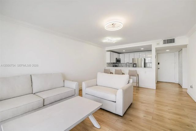 4 of 52 - 401 Ocean Drive #602, Miami Beach, FL