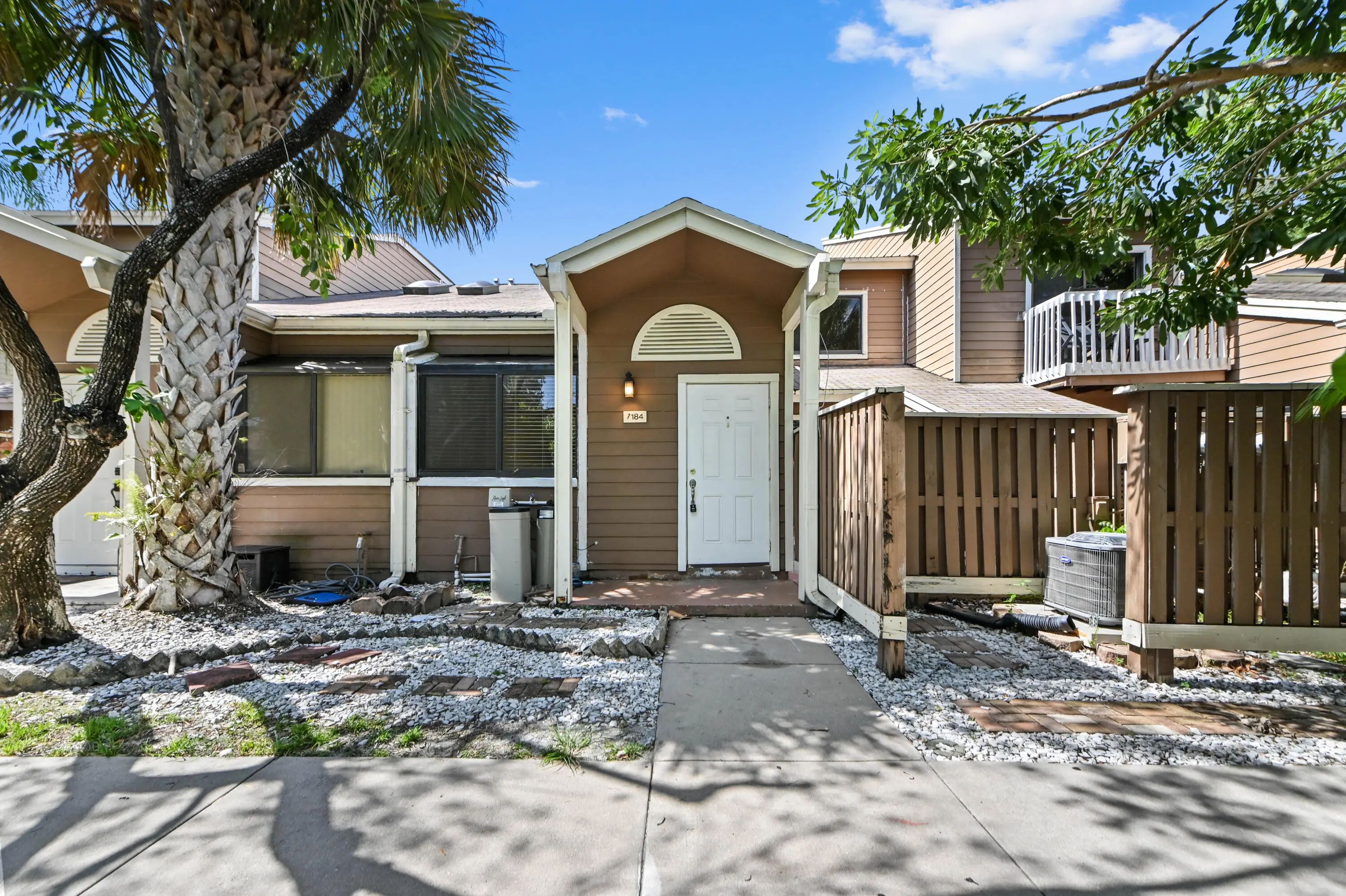 7184 Sportsmans Drive, North Lauderdale