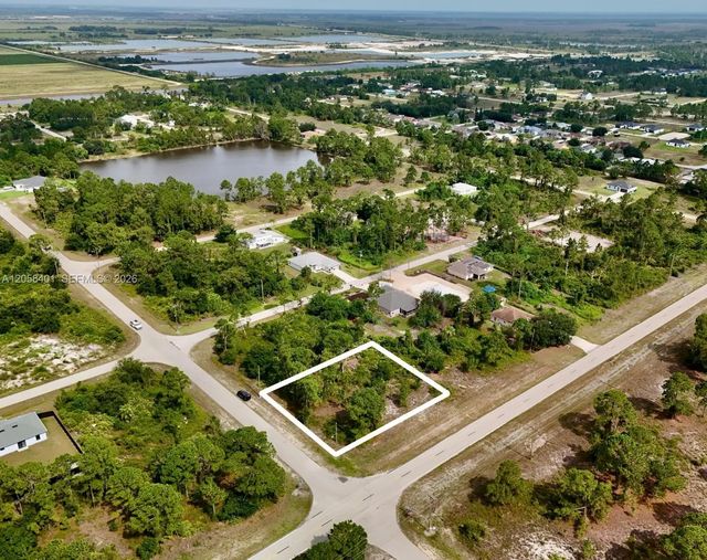 2 of 25 - 1041 Columbus Boulevard, Lehigh Acres, FL